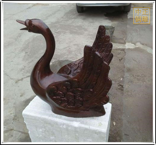 天鵝擺件價格.jpg 天鵝擺件價格.jpg