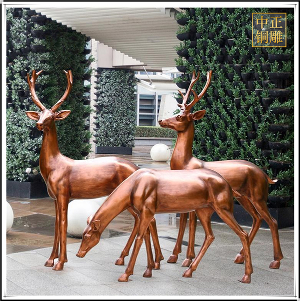 小區(qū)銅鹿雕塑.jpg 小區(qū)銅鹿雕塑.jpg