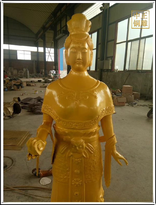 定做女?huà)z雕塑.jpg 定做女?huà)z雕塑.jpg