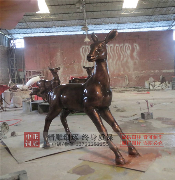 梅花鹿銅像.jpg 梅花鹿銅像.jpg
