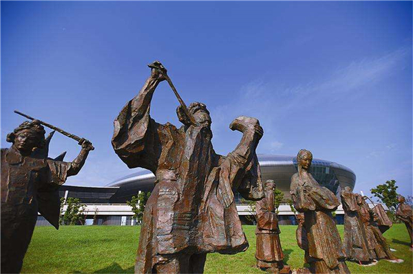 廠家直銷戲曲雕塑.jpg 廠家直銷戲曲雕塑.jpg