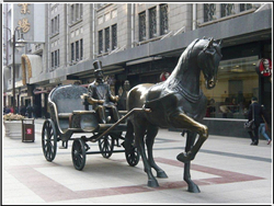 阿波羅戰(zhàn)車(chē)銅馬雕塑鑄造